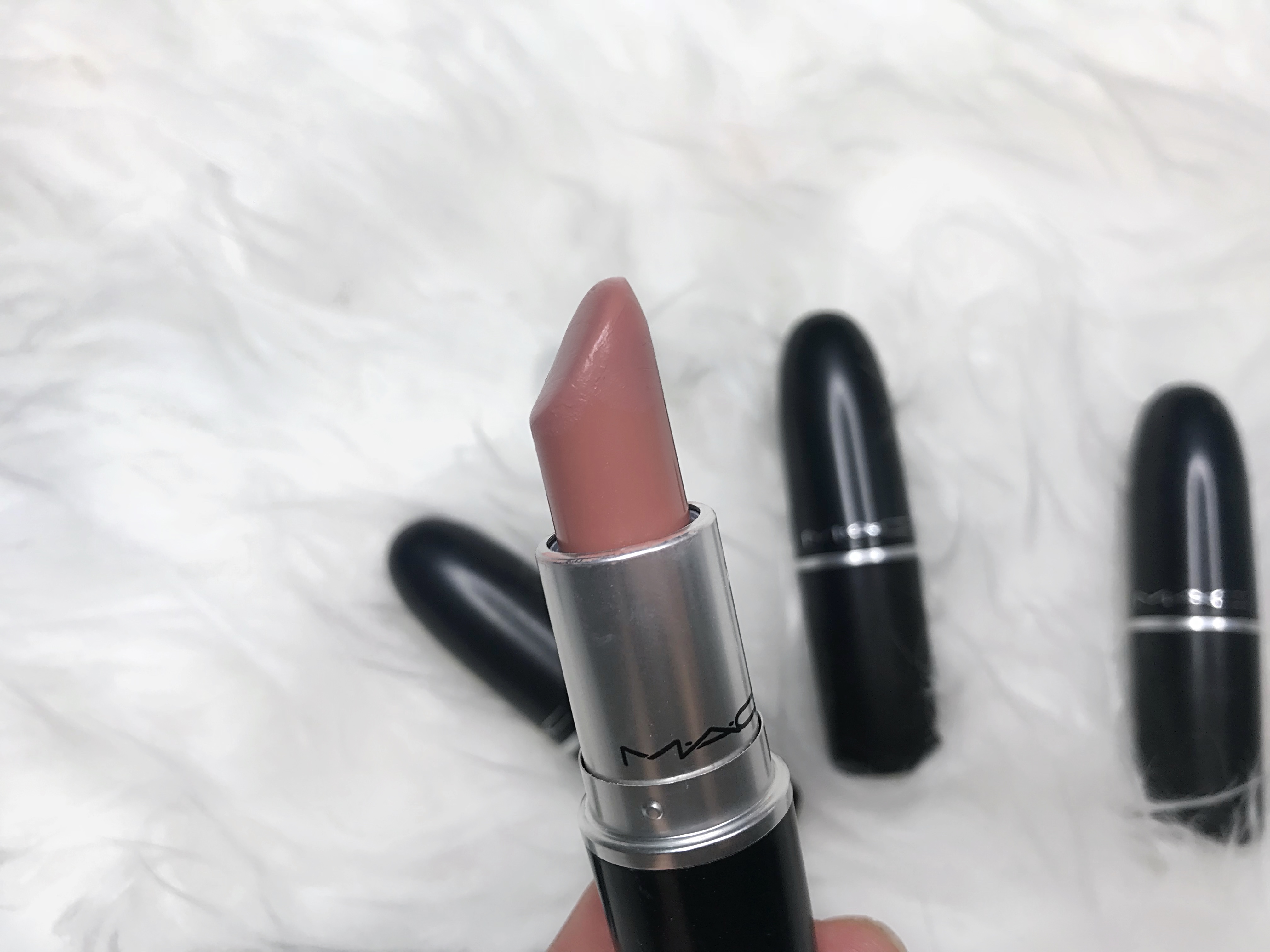 mac lipstick szminka blankety
