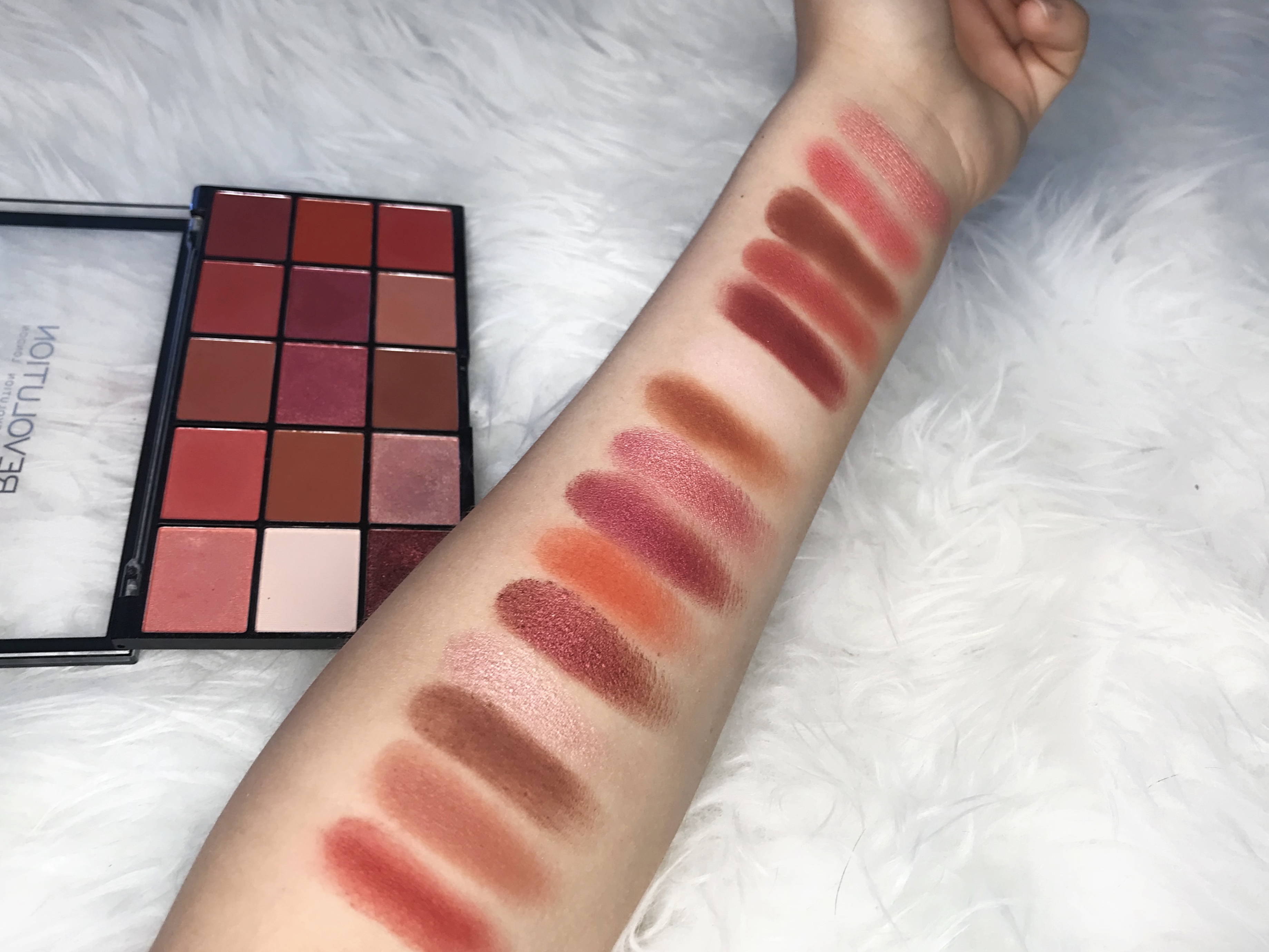 makeup revolution reloaded newtrals 2 swatches