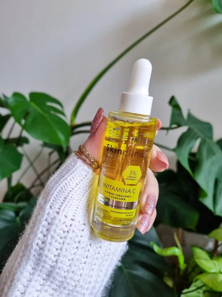 Czy serum z witaminą C wysusza skórę? Poznaj prawdę i skutki