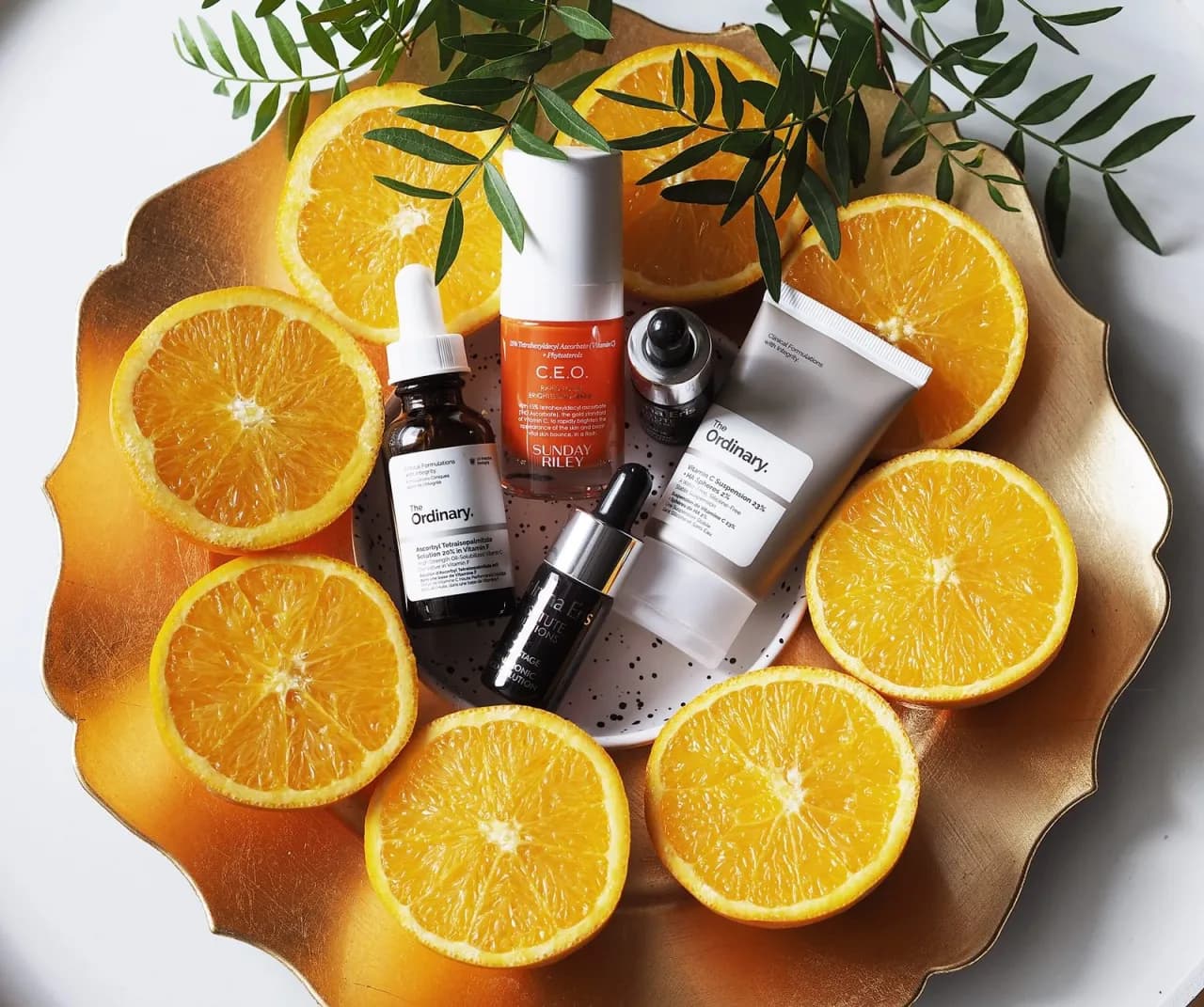 Jak wybrać najlepsze serum z witaminą C dla swojej skóry? Porównanie i wskazówki