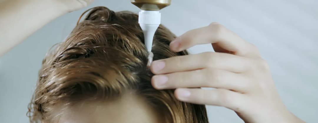 Jak często robić peeling głowy, aby uniknąć problemów ze skórą?